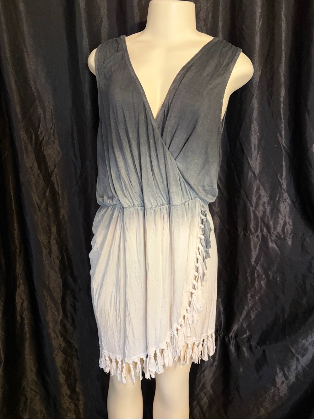 Lucy & Laurel Gray and White Ombre Tassel Surplice Beach Dress